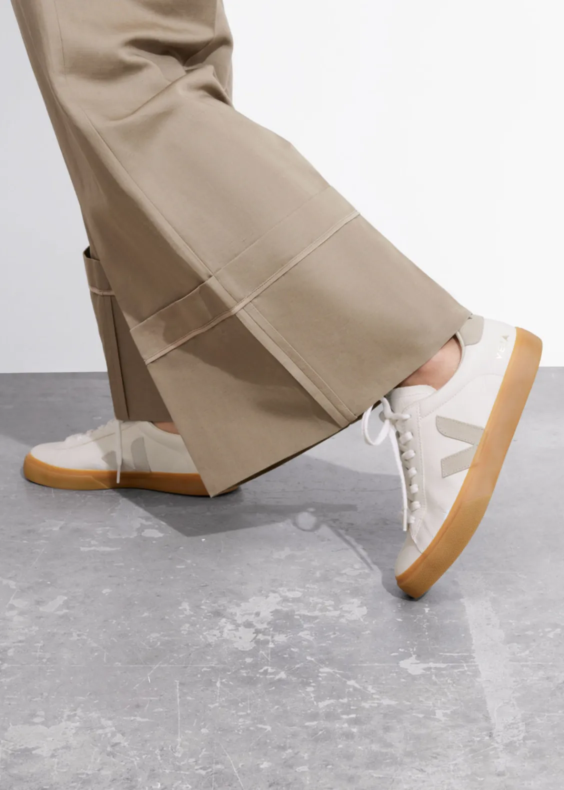 Online & Other Stories Baskets En Cuir Veja Campo