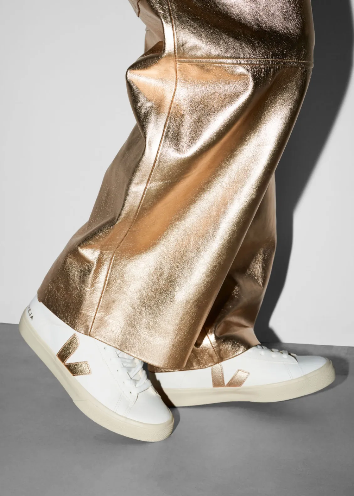 Online & Other Stories Baskets En Cuir Veja Campo