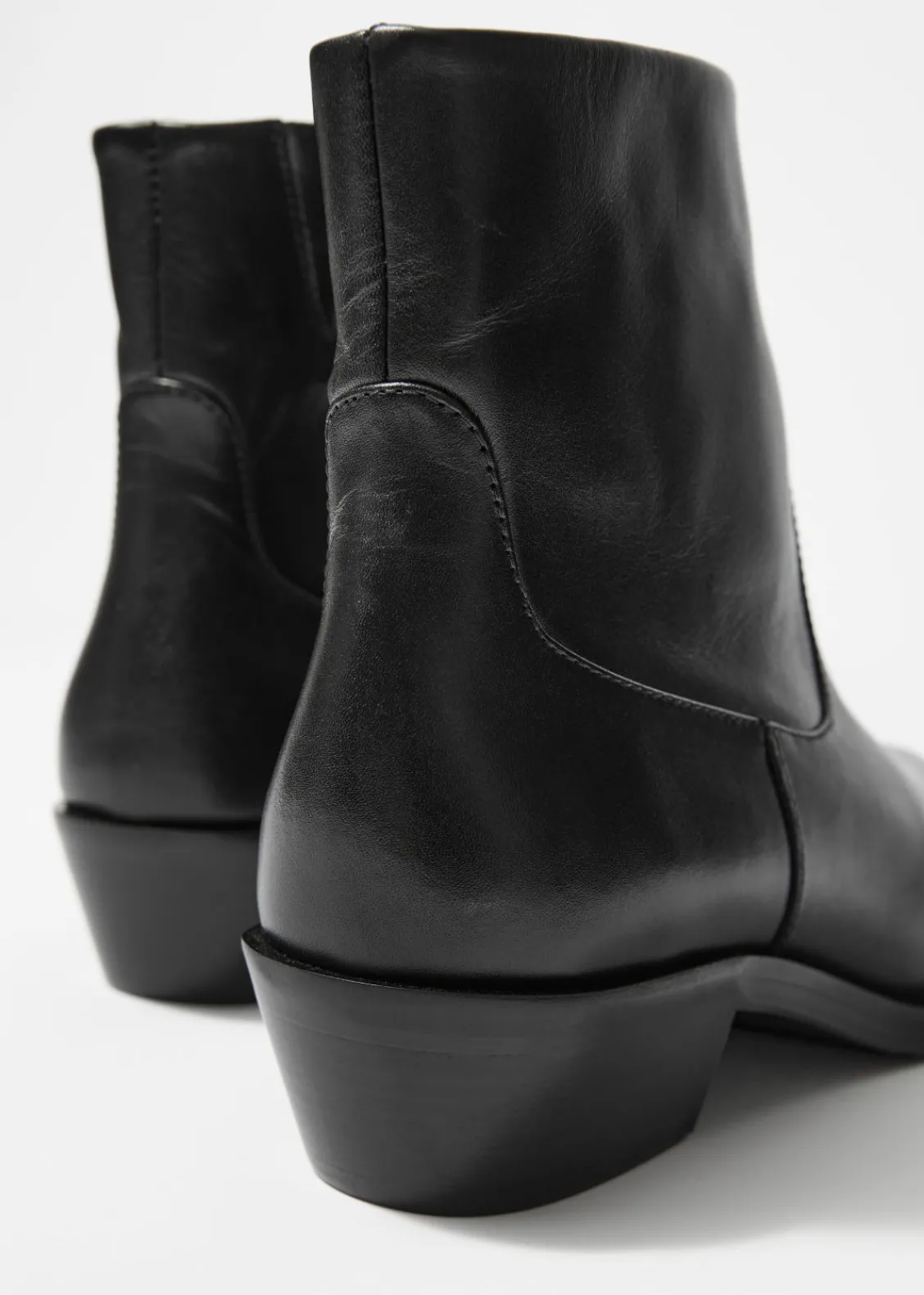 Discount & Other Stories Bottines En Cuir à Bout Pointu Noir