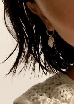 Cheap & Other Stories Boucles D’oreilles Coquillage