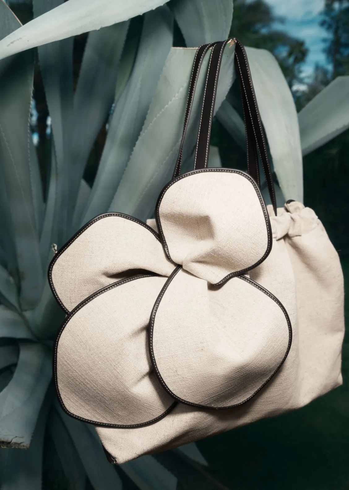 Fashion & Other Stories Grand Sac En Toile à Fleur Beige