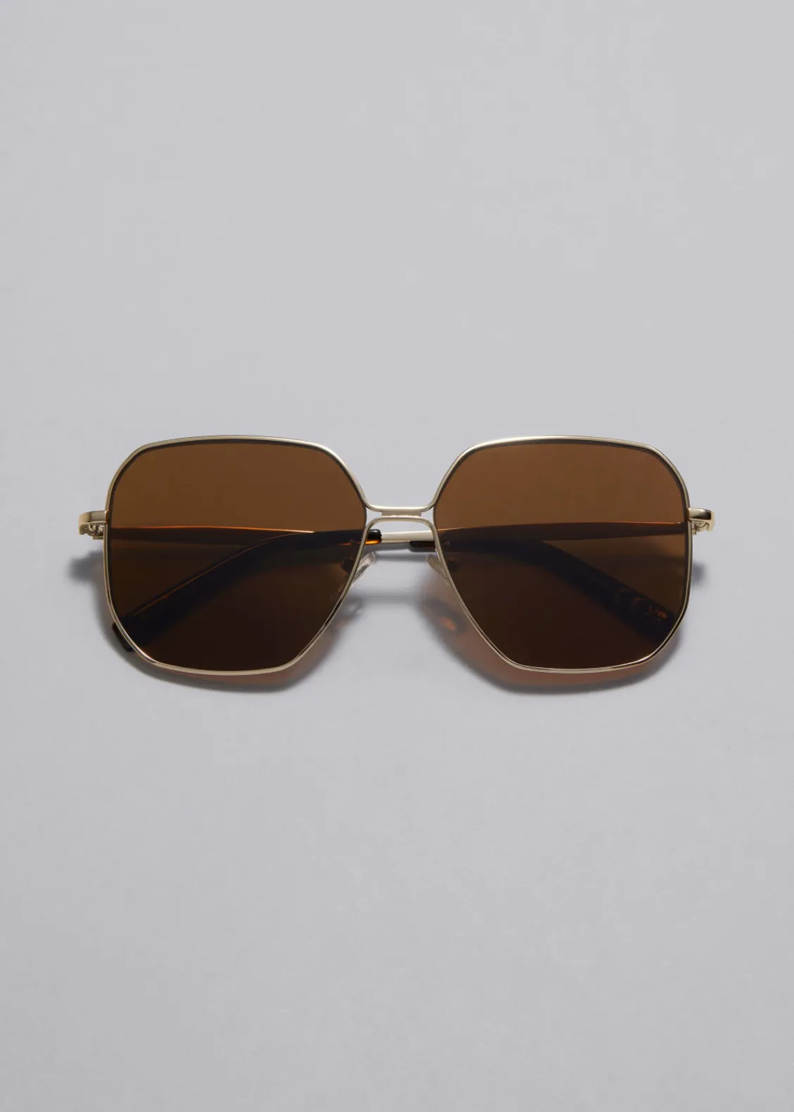 Store & Other Stories Lunettes De Soleil Oversize à Monture Métallique Doré