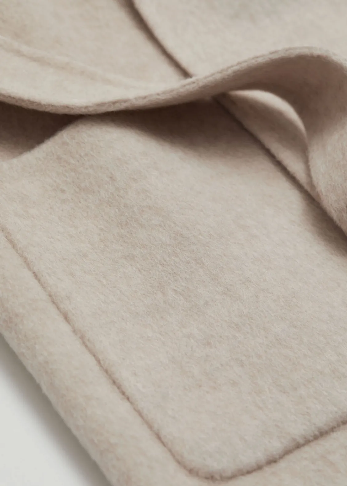 Outlet & Other Stories Manteau Ceinturé