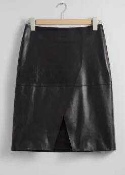Sale & Other Stories Mini-jupe Fendue En Cuir Noir