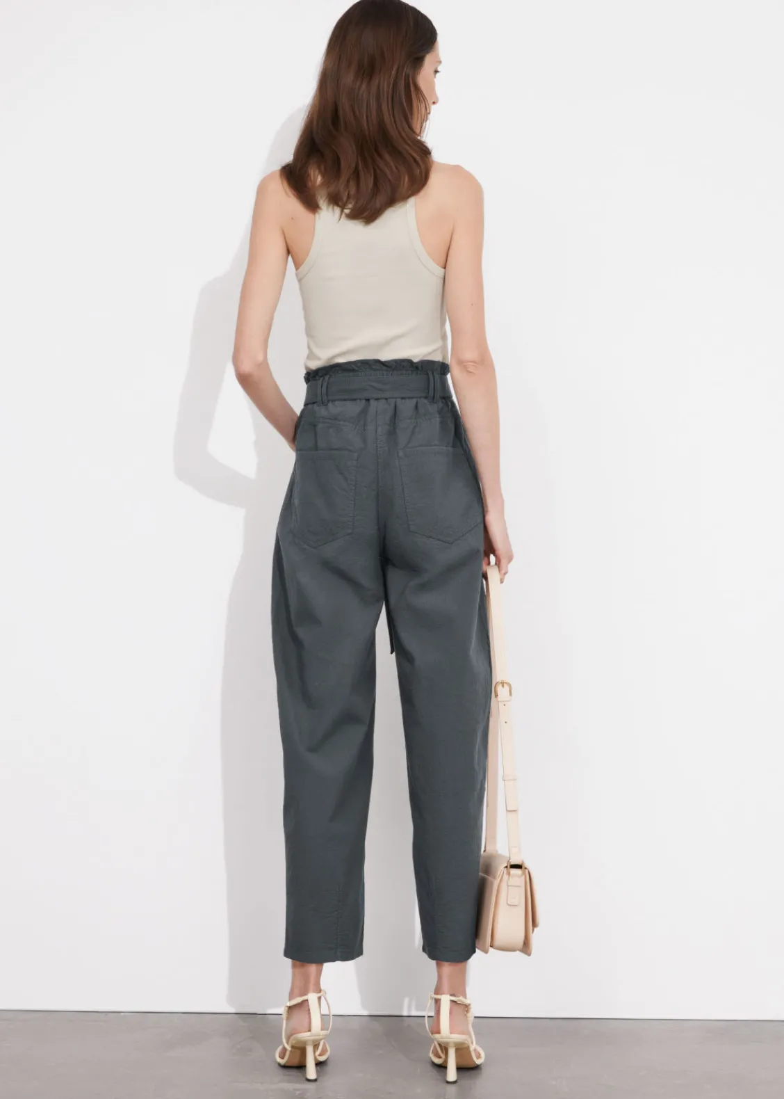 Hot & Other Stories Pantalon à Taille Haute Froncée