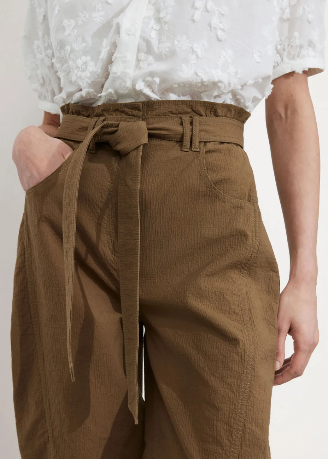 Hot & Other Stories Pantalon à Taille Haute Froncée