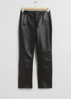 Sale & Other Stories Pantalon Court En Cuir Noir