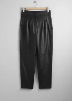 Discount & Other Stories Pantalon Fuselé En Cuir Noir