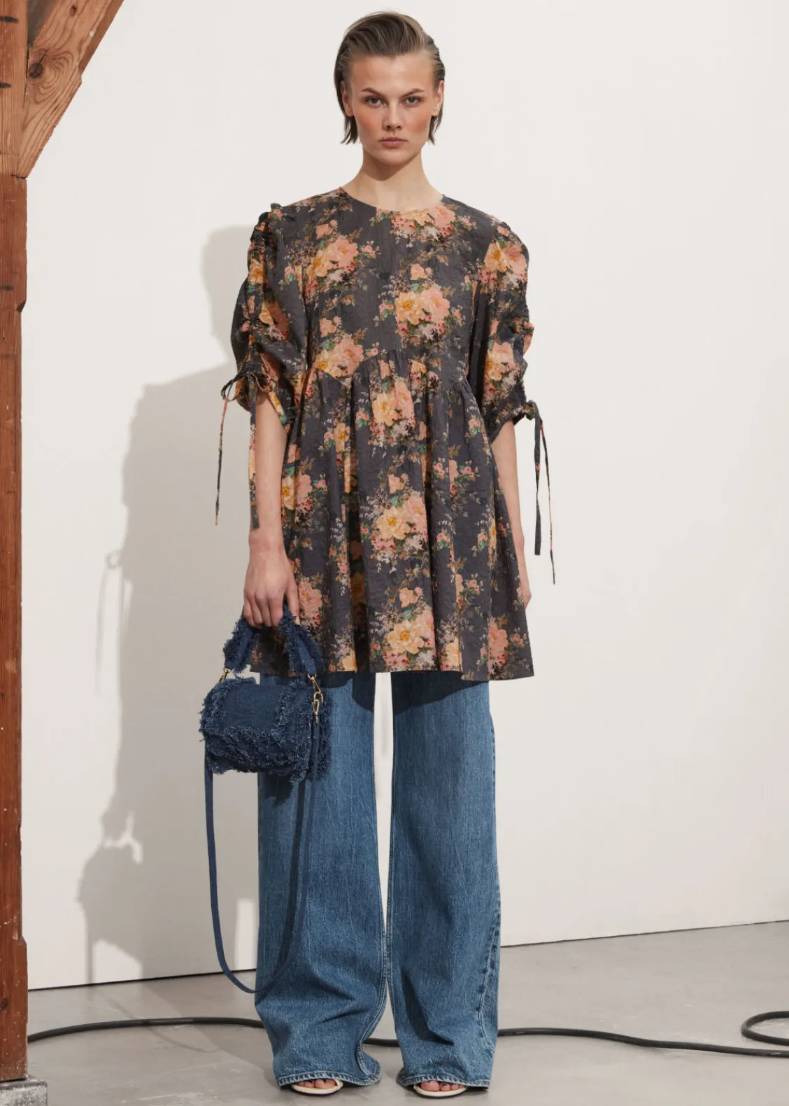 Hot & Other Stories Robe Courte à Manches Volumineuses