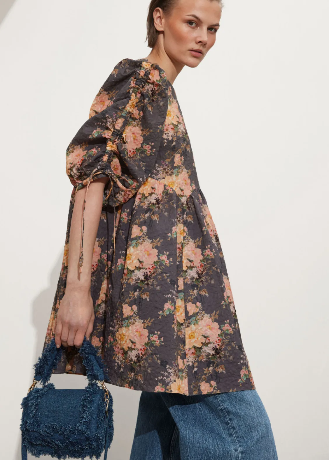 Hot & Other Stories Robe Courte à Manches Volumineuses