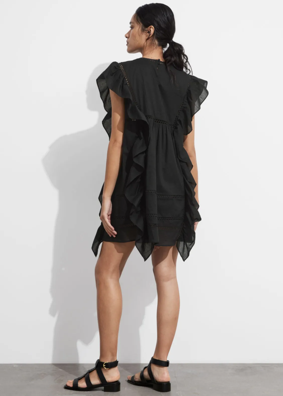 Store & Other Stories Robe Courte Brodée à Volants