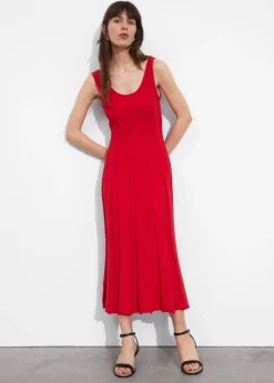Cheap & Other Stories Robe Débardeur Midi Ajustée