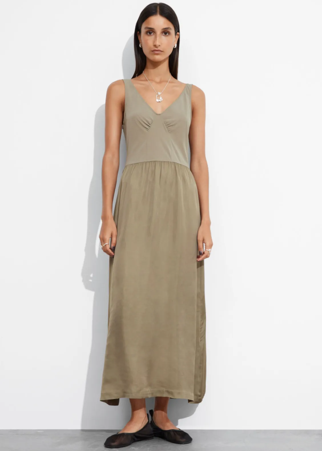 Clearance & Other Stories Robe Midi Bicolore Sans Manches Taupe