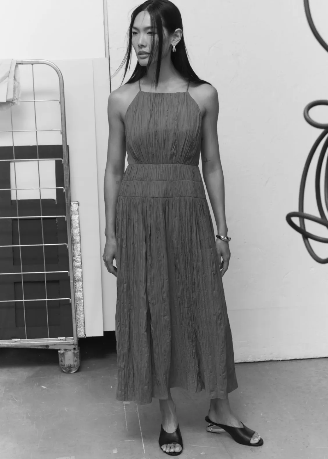 Flash Sale & Other Stories Robe Midi Froncée Sans Manches