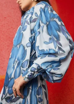Store & Other Stories Robe Midi Portefeuille Avec Lien à Nouer Au Col Imprimé floral bleu