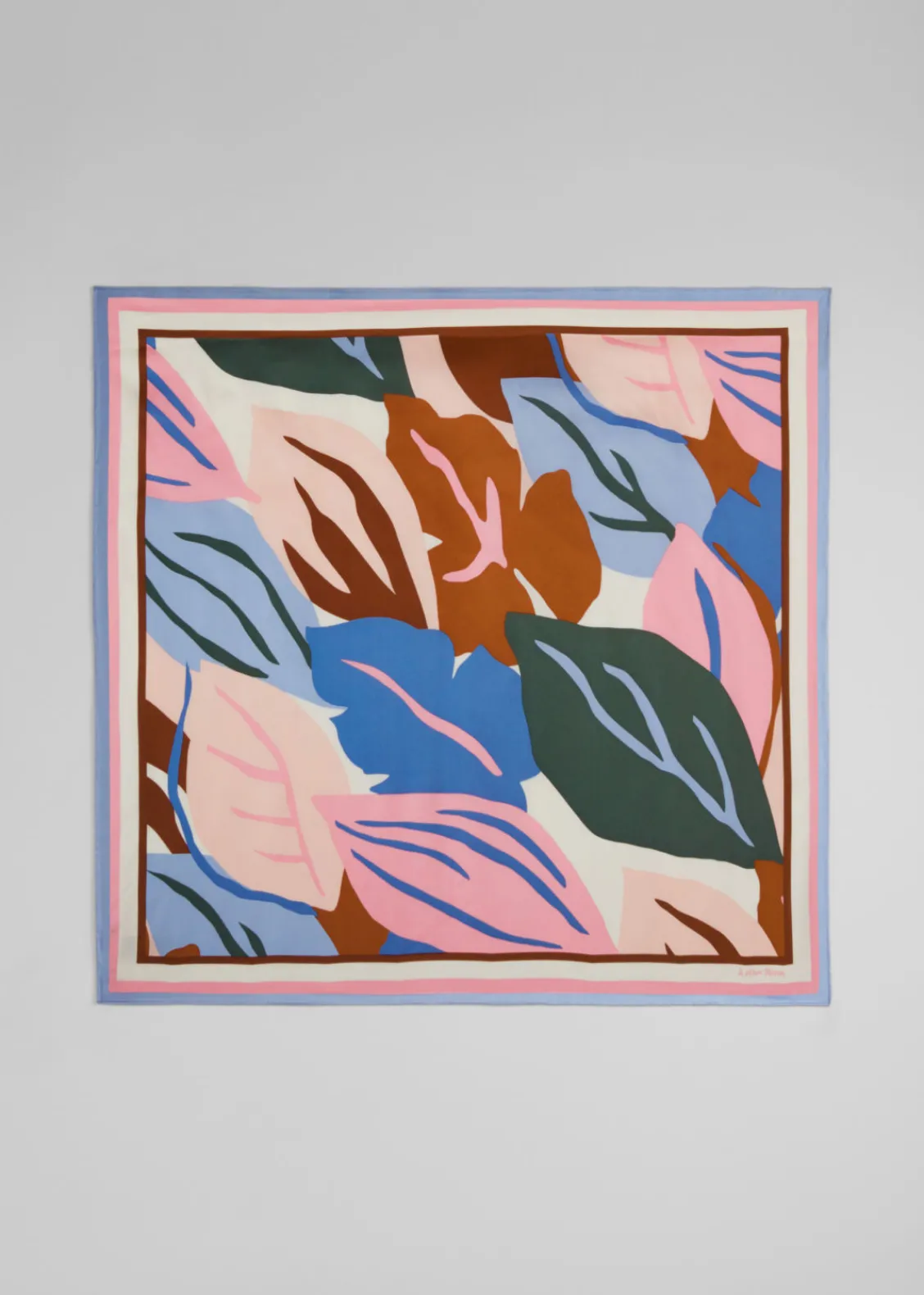Clearance & Other Stories Foulard à Imprimé Feuilles Rose