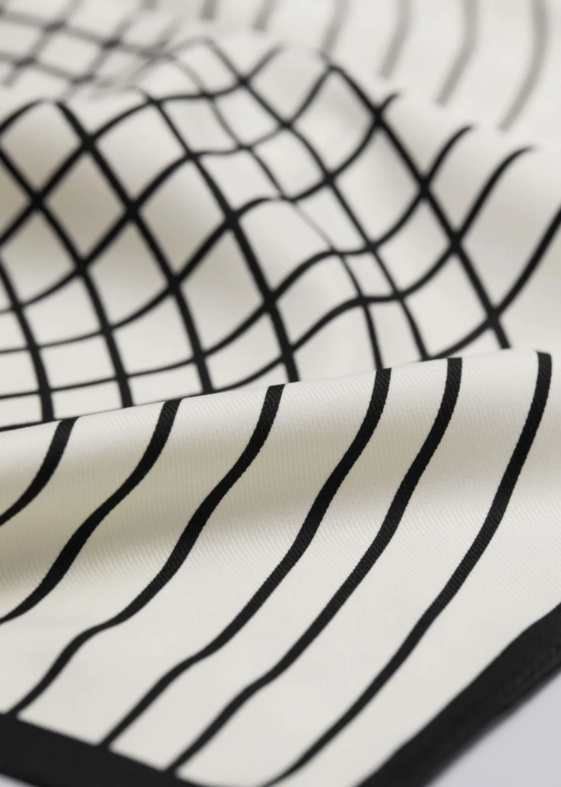 Best Sale & Other Stories Foulard Carré à Imprimé Graphique Blanc