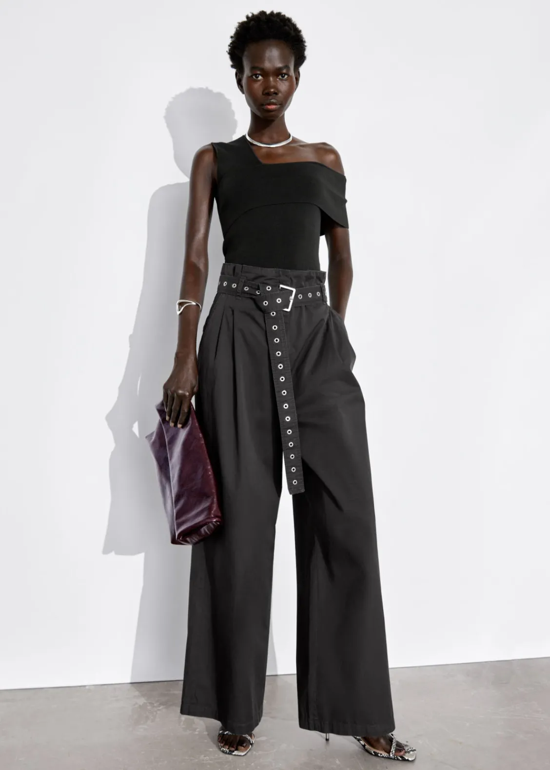 Outlet & Other Stories Pantalon Taille Haute Froncée à Ceinture à œillets