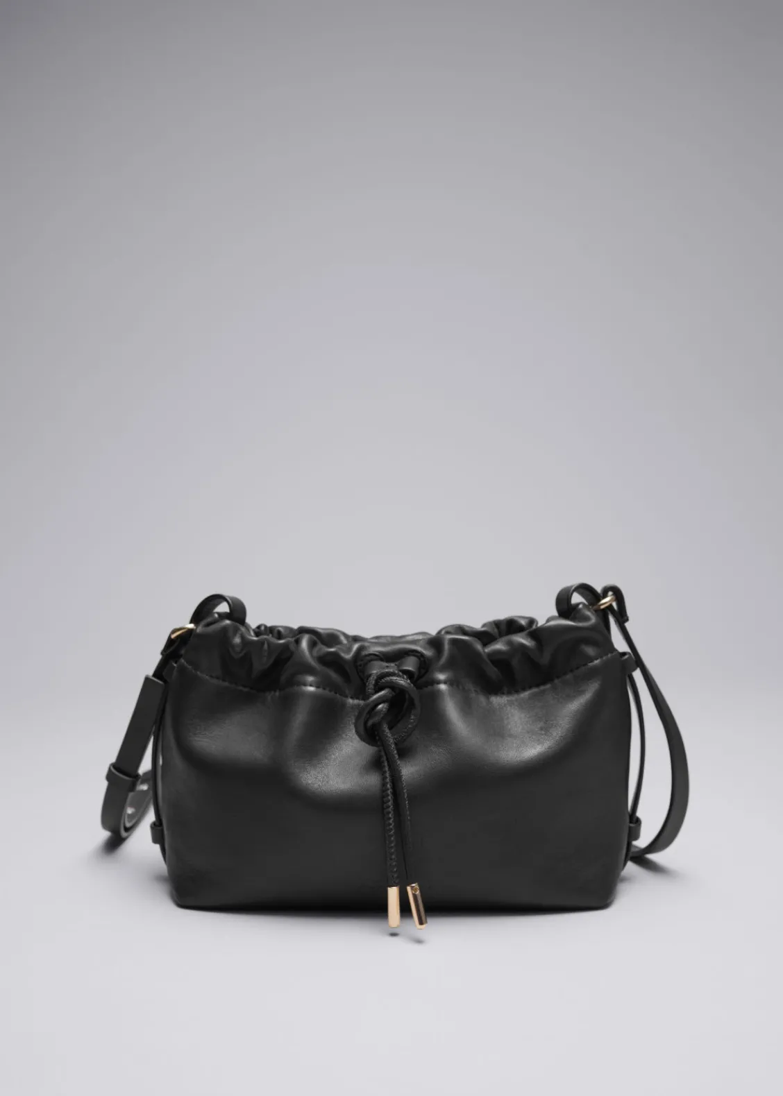 Discount & Other Stories Petit Sac Porté épaule En Cuir à Cordon De Serrage Noir
