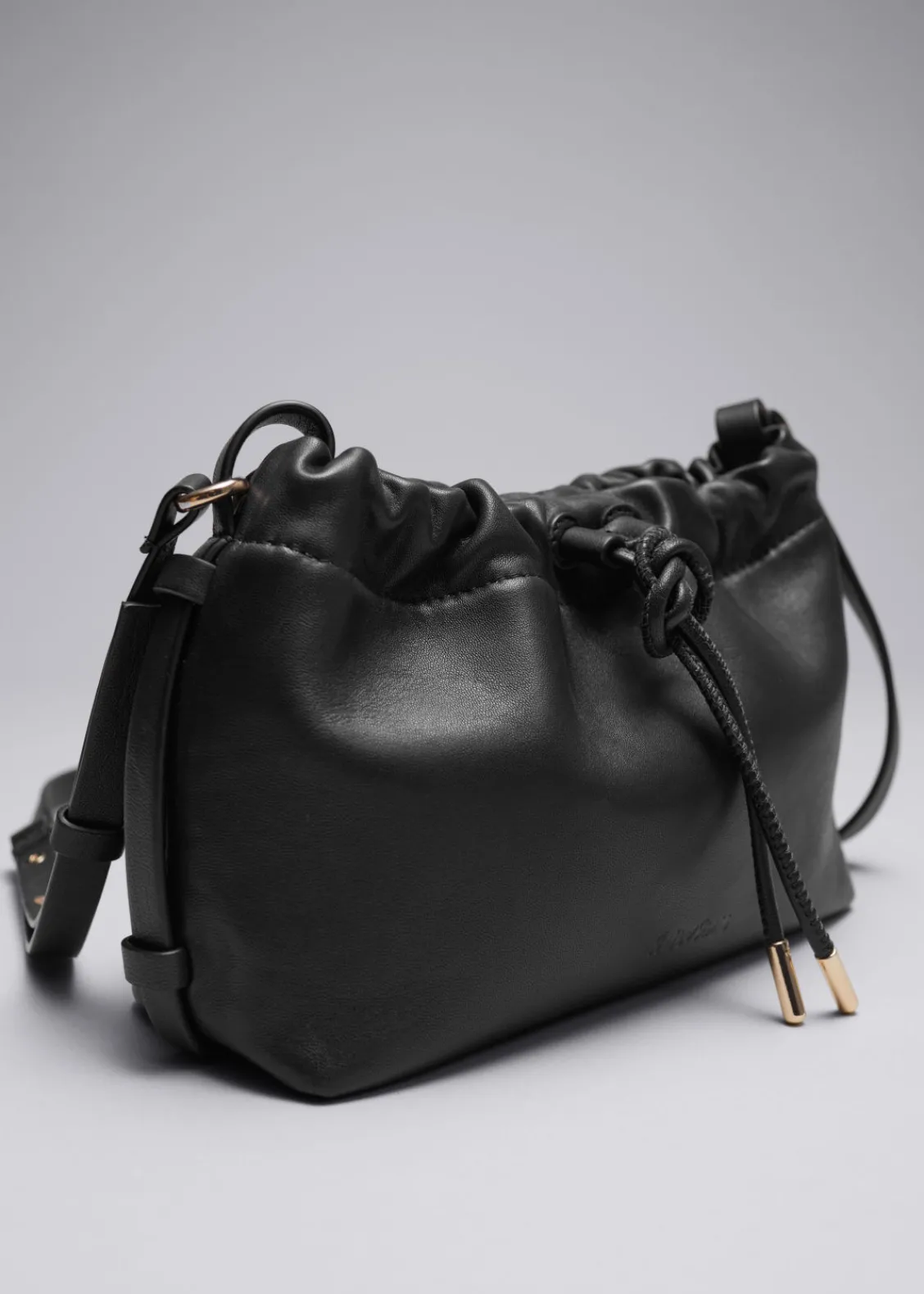 Discount & Other Stories Petit Sac Porté épaule En Cuir à Cordon De Serrage Noir