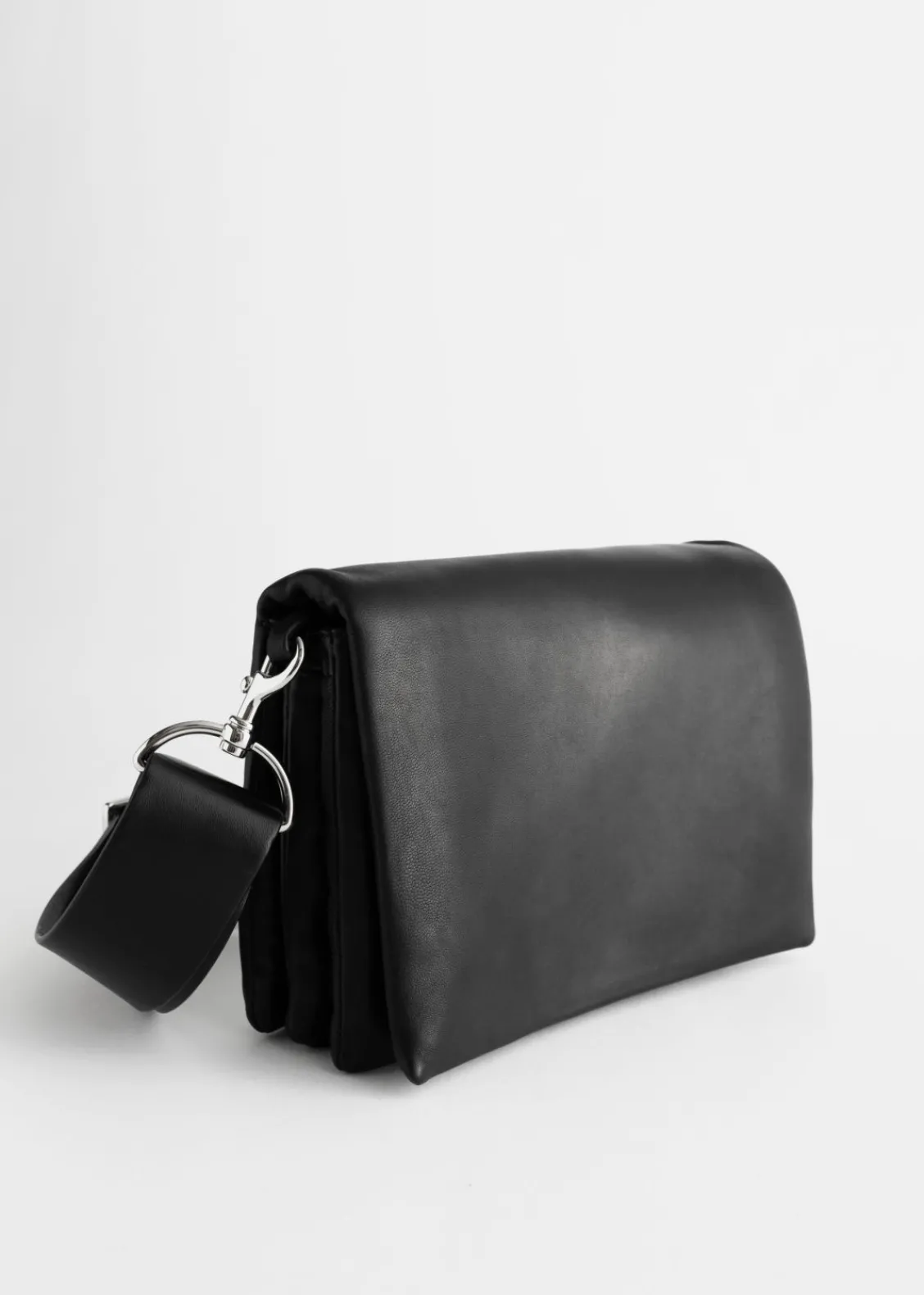 Discount & Other Stories Sac à Bandoulière En Cuir Sans Chrome Noir