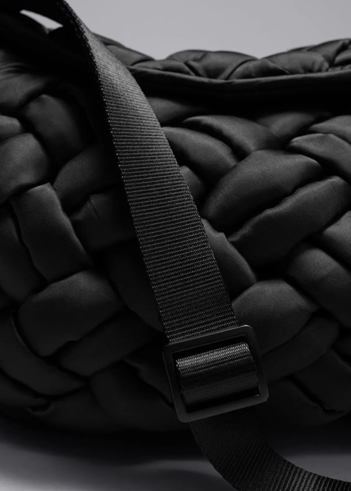 Clearance & Other Stories Sac Porté épaule En Nylon Tressé